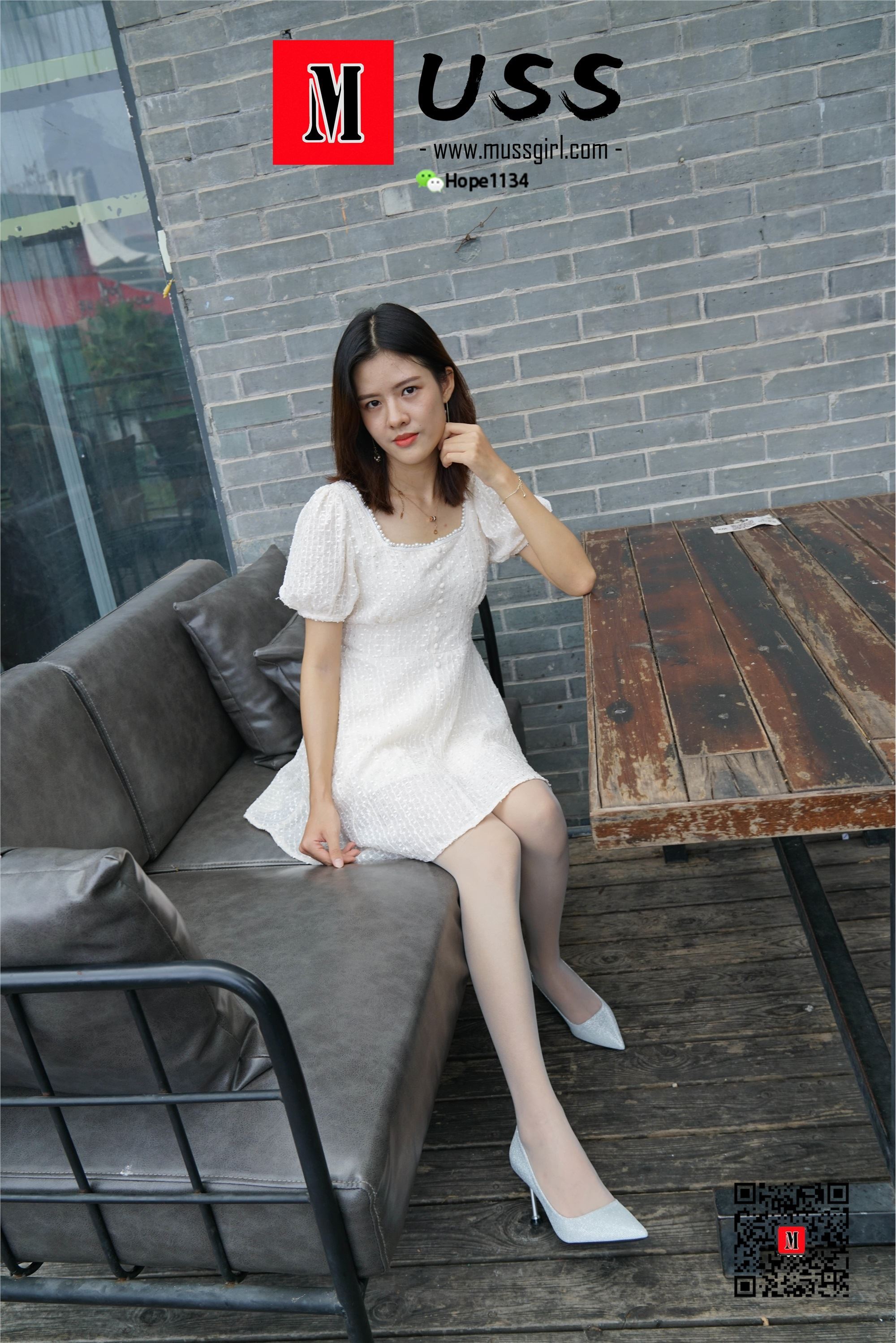 MussGirl慕丝女郎 NO.017 白衣护士与白丝的绝美邂逅小贤